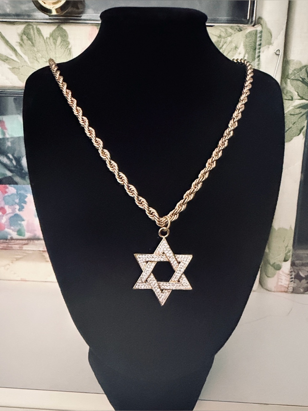 Gold Star of David Pendant Necklace - Gold - Picture 8 of 8